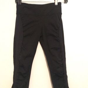 Lululemon black crop. Size 4